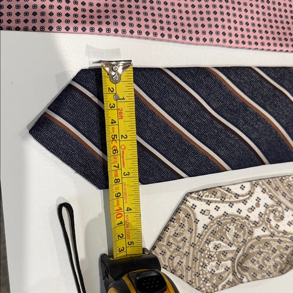 Dolcepunta Men's Tie Set of 3 - Pink, Navy, and Beige - Picture 4 of 5